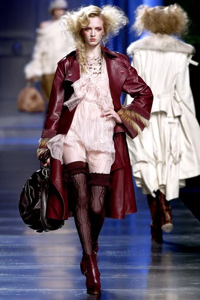 Look 4